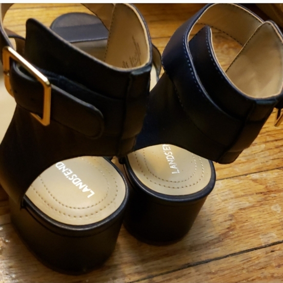 Lands' End Blue Trappy Adjustable Sandals with Gold Buckle Size 7B - Picture 3 of 16